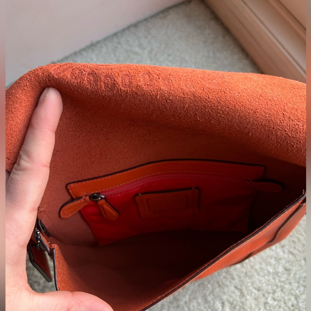 NWOT Coach X Keith Haring Hudson Love Crossbody bag - Picture 9 of 13